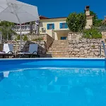 Emma, A Charming In An Idyllic Location Ner The Sea Hébergement de vacances *