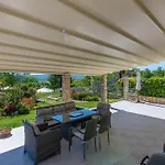 Emma, A Charming In An Idyllic Location Ner The Sea Strmac