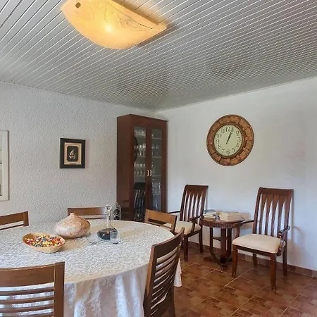 Emma, A Charming In An Idyllic Location Ner The Sea Casa de Férias *